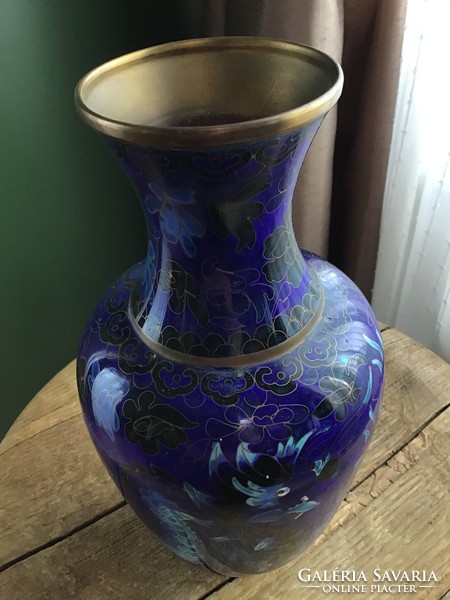 Old Chinese cloissonè enamel vase with a dragon motif