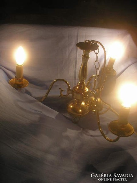 N23 deer 3-branch chandelier + set with 2 components in one bedroom for sale in nice condition