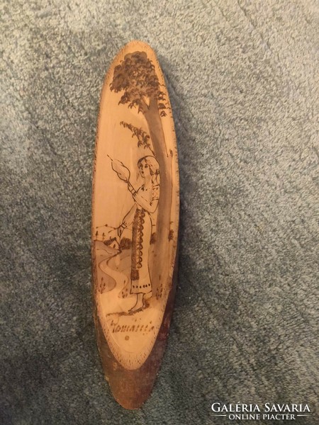 Picture made with pyrograph technique - oval, Romanian