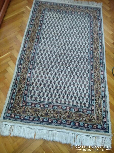 Carpet of Indian wool