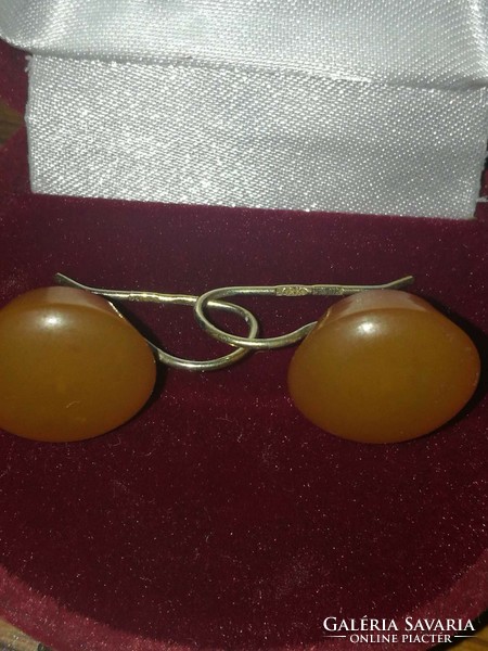 Antique amber earrings with a pair of markings, a beautiful piece