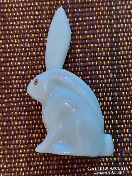 Old-fashioned porcelain mini bunny old Herend little white rabbit