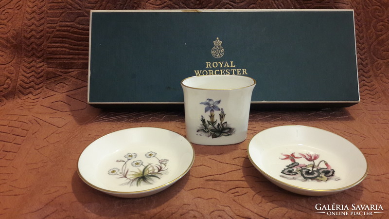 Angol porcelán tányér és váza szett dobozában (L3229)