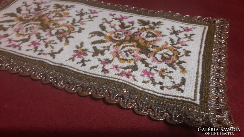 Old Belgian tapestry tablecloth in display case (l3322)