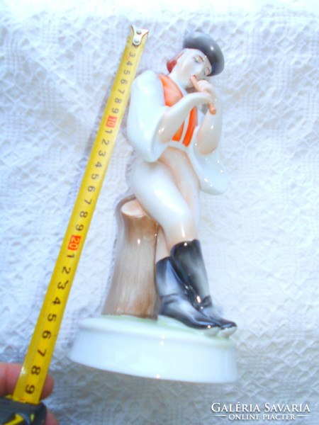 Porcelain figure of Zsolnay playing the flute