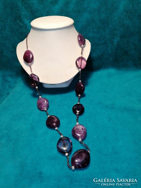 Purple necklace (648)