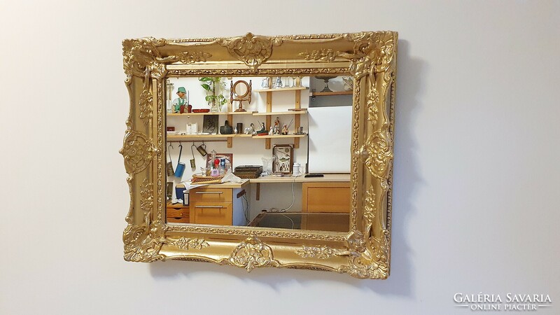 (Nk ) 58 x 68 cm.-Es. Wonderful, antique, gold-colored, blonde frame, small mirror.