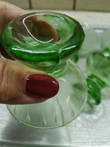 Zöld színű,Art Deco likőrös, röviditalos pohár 6 db eladó!