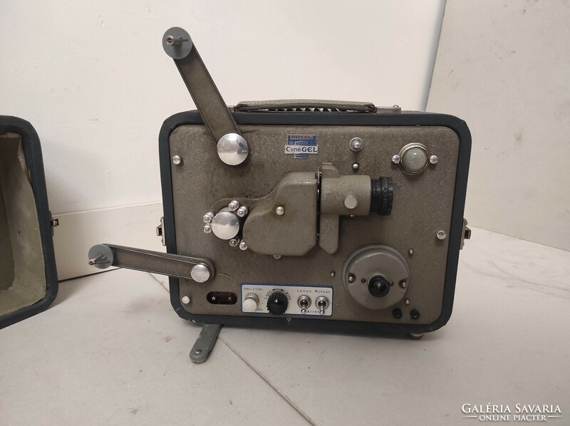 Antik film vetítő gép mozi projektor hordozható dobozában 193
