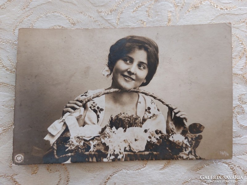 Régi női fotó levelezőlap 1908 képeslap vintage fénykép
