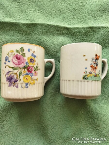 2 retro tea mugs for decoration