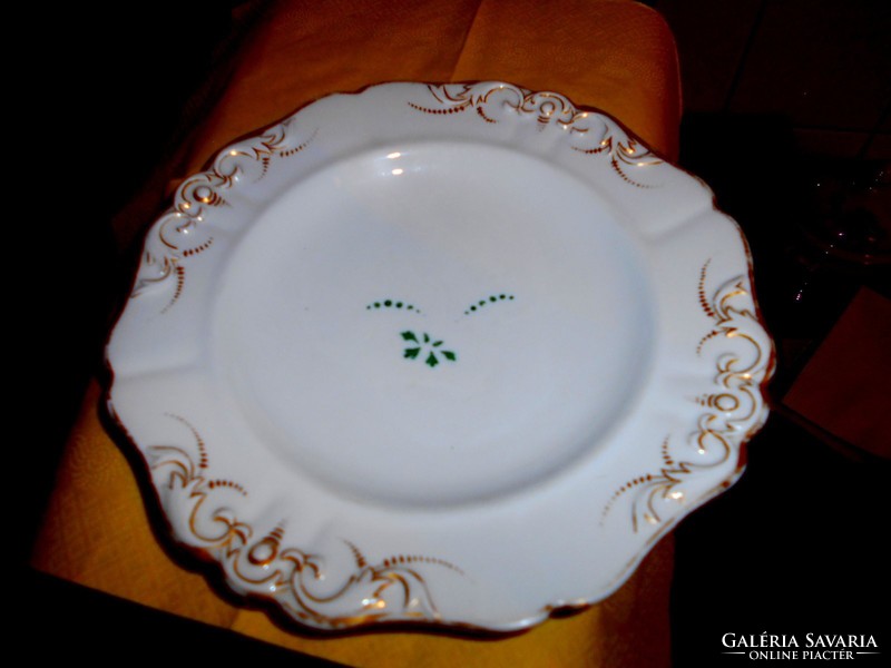 Altwien masszába nyomott méhkas jelzéssel  antik Bécsi  porcelán tányér