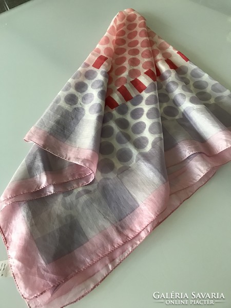 Bijou Brigitte selyemkendő pasztel színekkel, 94 x 92 cm
