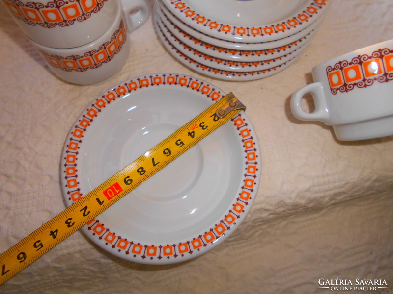 6 db Retro Alföldi  vastag porcelán csésze és  tányér (800 Ft/db)