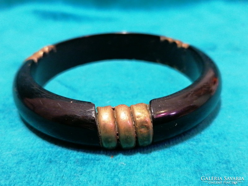 Black bracelet with brass (662)