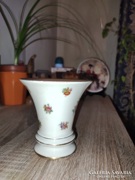 Porcelán virágos,elegáns,régi váza