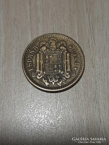 Spanish 1 peseta 1944 in good condition