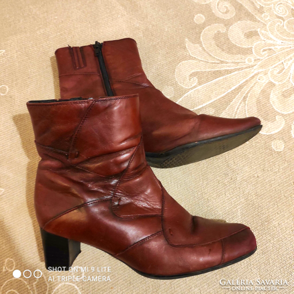 Clarks leather ankle boots in rust red deep burgundy uk5, 38.5, 24.5 Bth