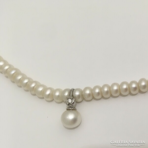 Brilles snow-white string of pearls 18k white gold pendant and lock