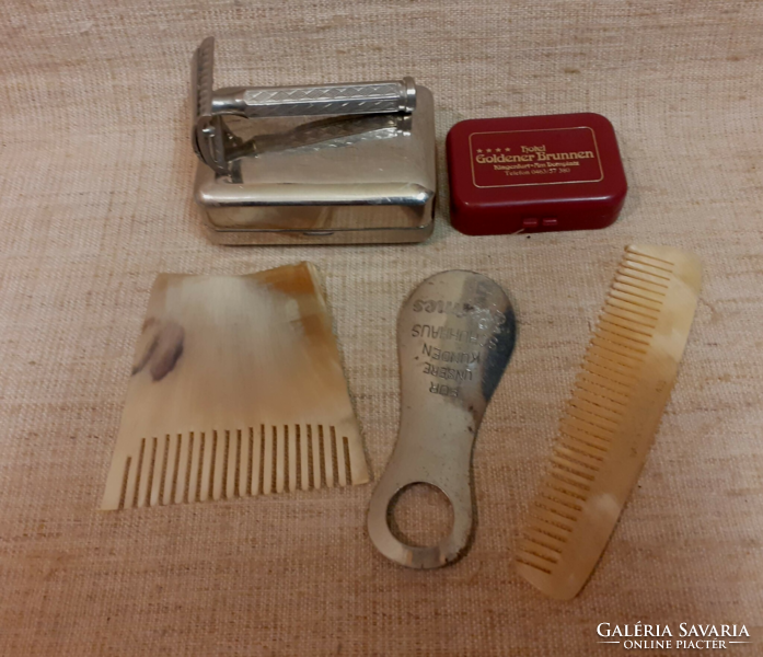 Retro jelzett ferde élű borotva borotválkozó kellékekkel fém dobozában csont fésűkkel egyben
