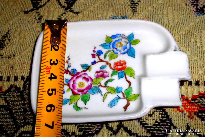 Hand-painted porcelain ashtray with Bereznay vilma ticket