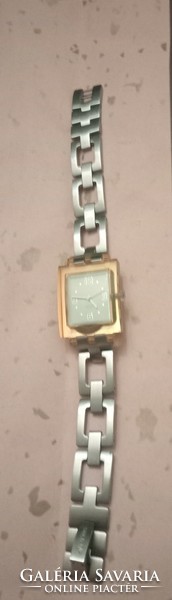 Beautiful new women's swatch jewelry watch