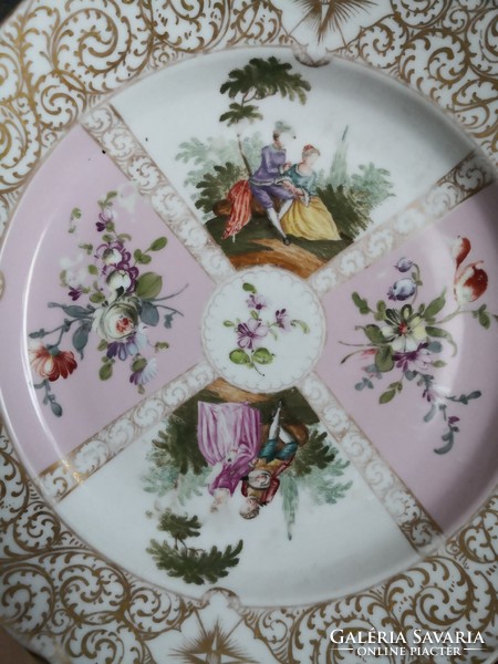 A wonderful Dresden plate, 1890s. Plus a gift plate holder!