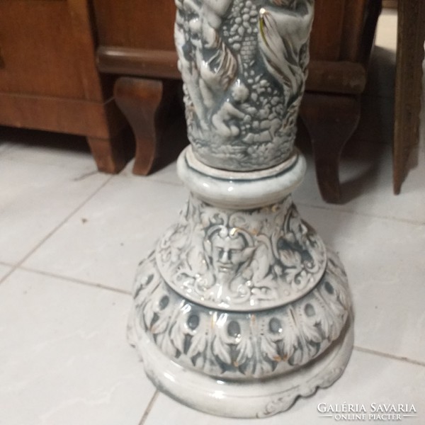 Italy Capodimonte,Capo Di Monte Barokk Porcelán Posztamens,Szobortartó,Virágtartó. Jelzett. 98 cm.