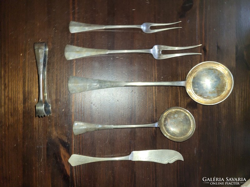 6 I am interested in a personal, 49-piece silver cutlery set, gold jewelry exchange