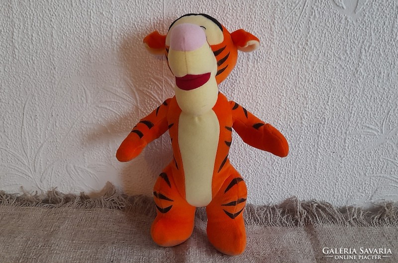 Disney - Tigris -  plüss figura 28 cm