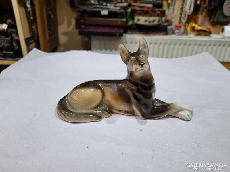 Régi csehszlovák porcelán kutya figura