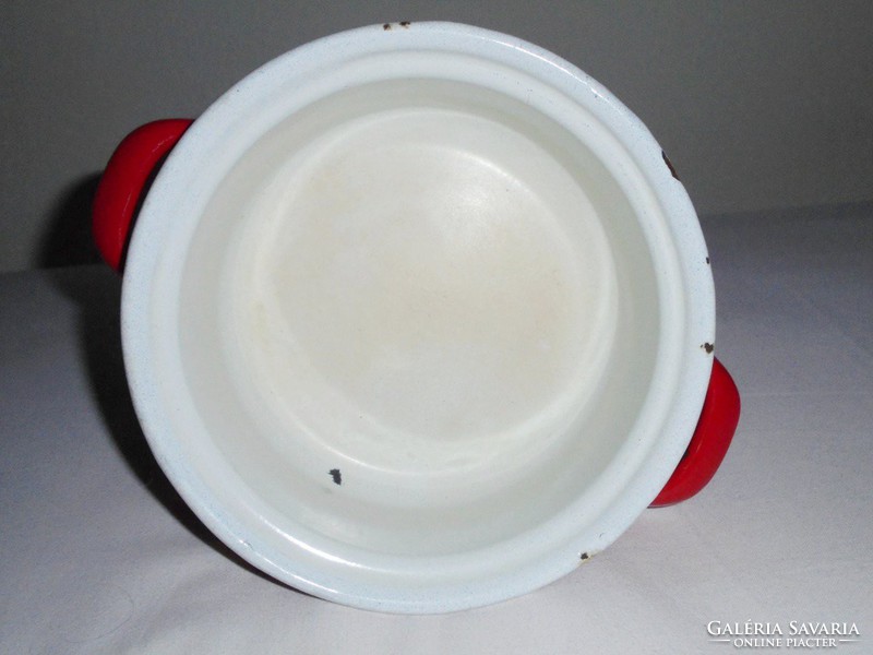 Enameled pot with legs - 14 cm diameter - from the 1970s-1980s