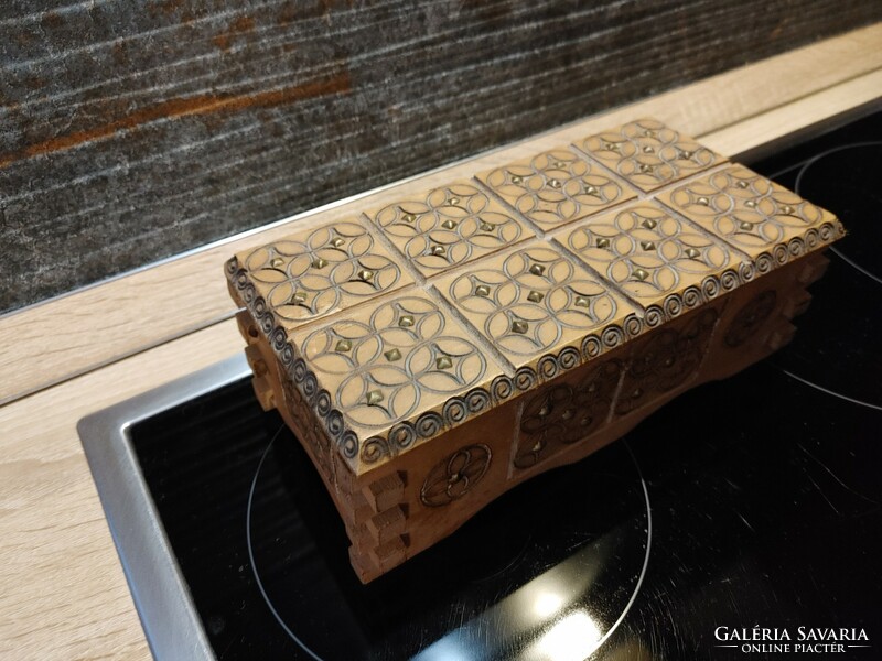 Copper-plated wooden box table decoration