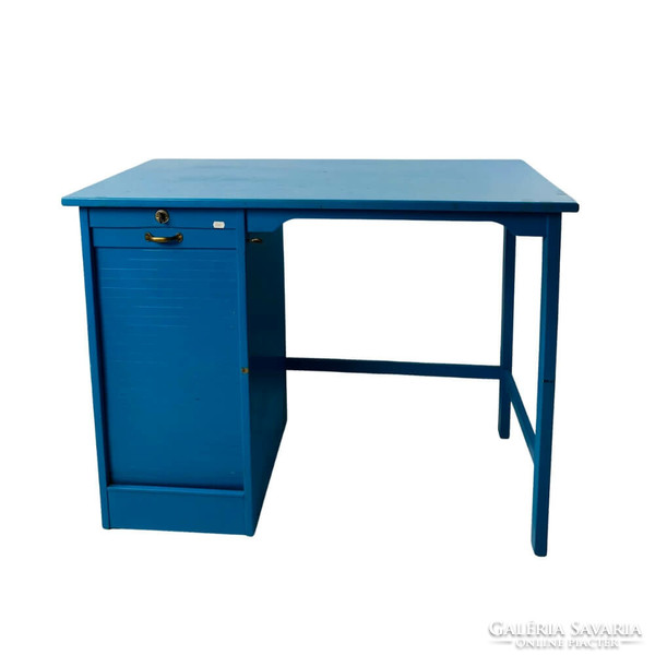 Kék redőnyös gyerek íróasztal