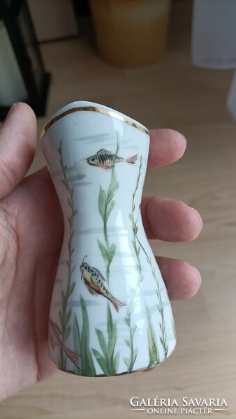 Aquincum porcelain vase with unique painting