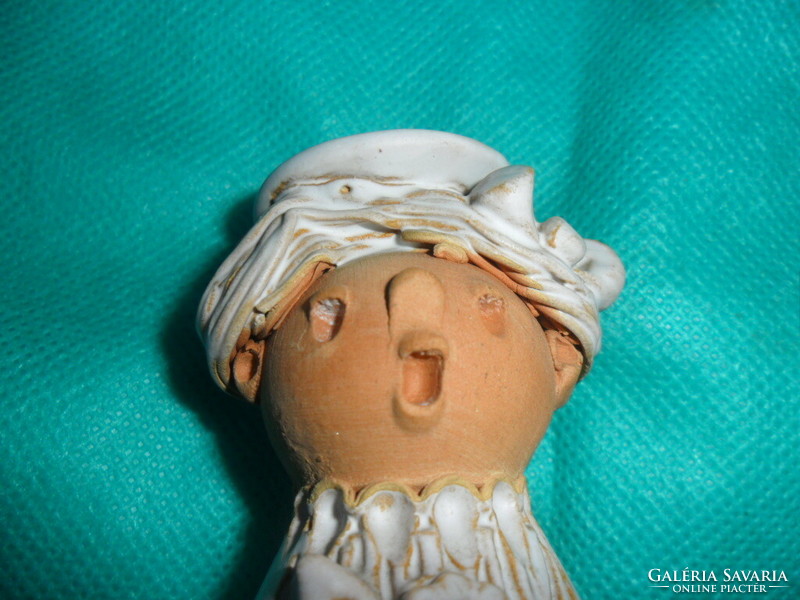 Szilágyi Mária kislány kerámia figura