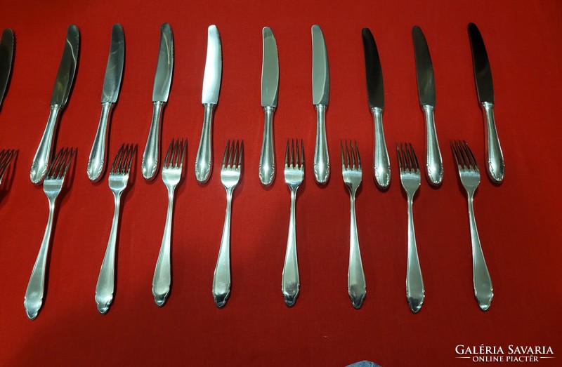 Gravuris silver alloy 12-person cutlery set