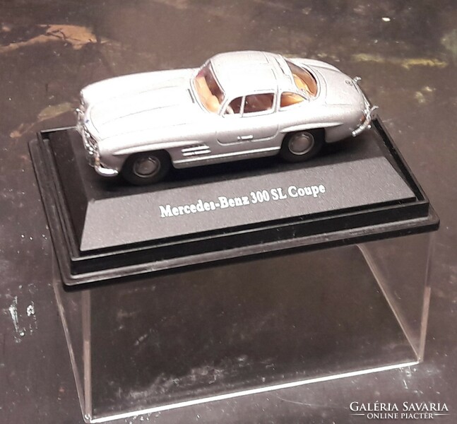 Mercedes-benz 300 sl coupe, retro toy, veteran model, old timer