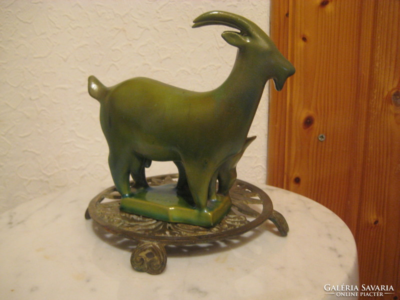 Zsolnay eozln: goat, goat with its kid, shield seal, 14 cm