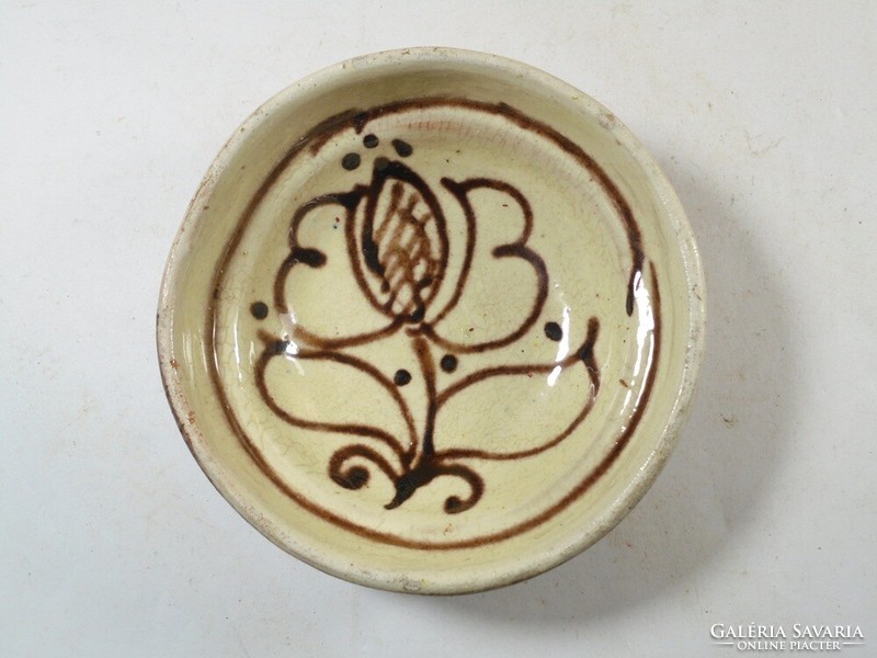 Régi Retro kerámia falikép akasztható festett égetett agyag tányér - népi virág motívum