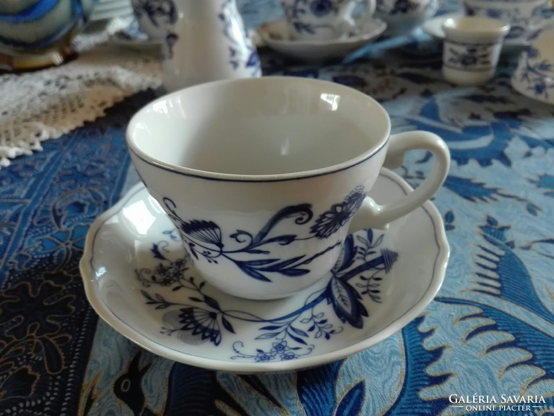 15 db angol, kék, tobbféle GYÖNYÖRU hagymamintás porcelánok