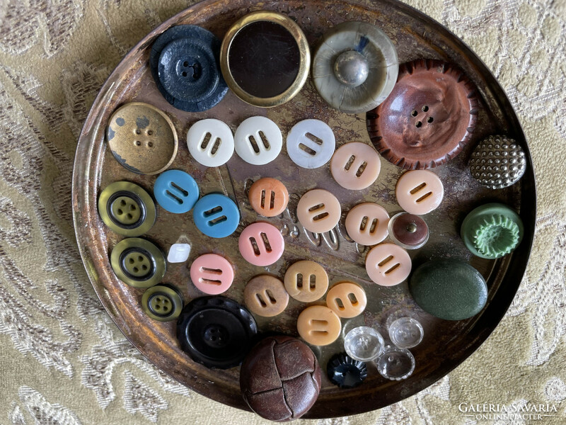 Antique painted tin box full of old buttons
