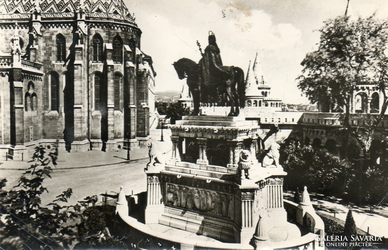 078 --- Futott képeslap  Budapest - Szent István szobor