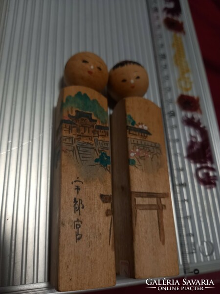 Rendkívül értékes 2darabos japán kokeshi fababa pár egyben!