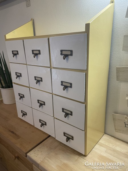 Retro multi-drawer cabinet