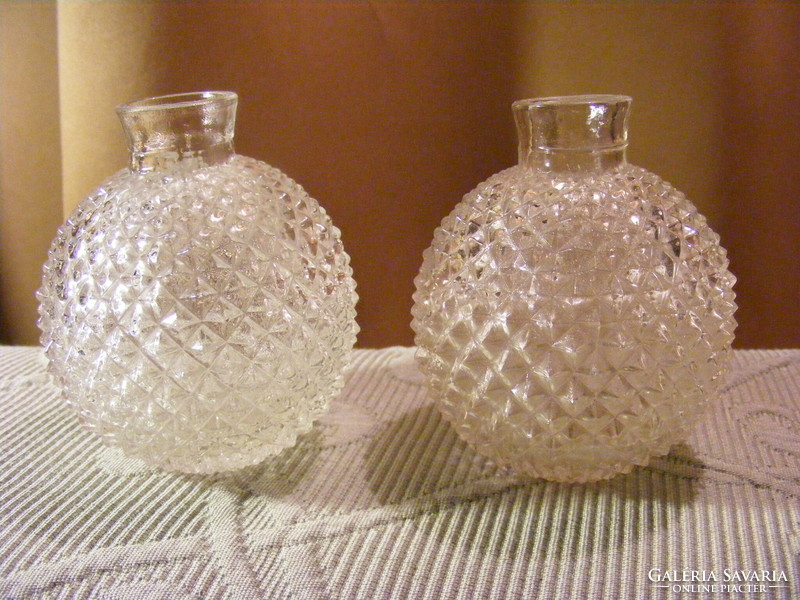 2 db tüskés gömb üveg váza 9 cm