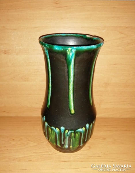 Iparművész jelzett kerámia váza 26,5 cm magas (3/d)