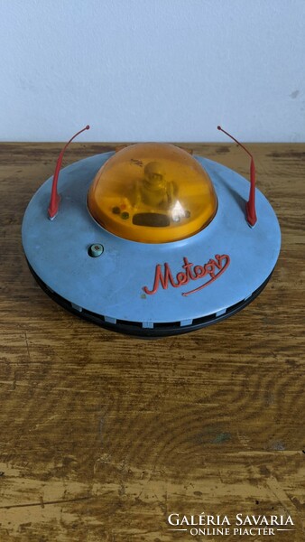 "Meteor" holdjáró