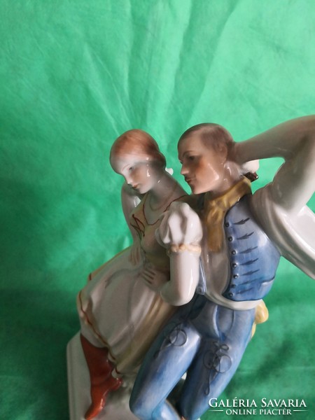 Dancing couple from Herend, first class porcelain