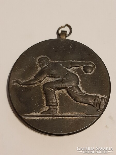 Beautiful commemorative sports medal from 1952